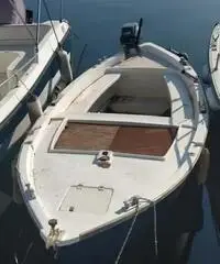 Gozzo vetroresina