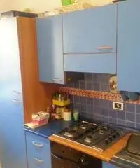 CONFORTEVOLE GRAZIOSO BILOCALE 2 grandi camere cucina abit. - Roma CONFORTEVOLE GRAZIOSO BILOCALE 2 grandi camere cucina abit. - Roma