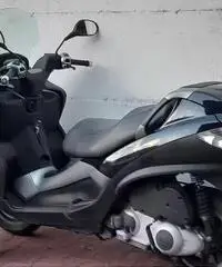 Piaggio MP3 250 2007 Piaggio MP3 250 2007