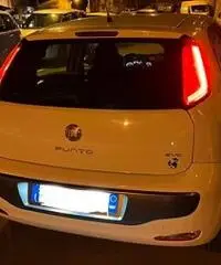 Fiat punto evo 1.4 8v 57kw/77cv benzina/gpl 2010 Fiat punto evo 1.4 8v 57kw/77cv benzina/gpl 2010